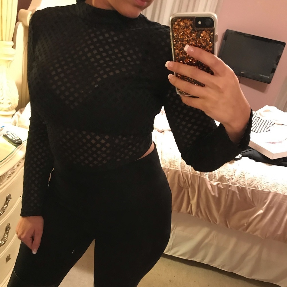 Bebe crop top